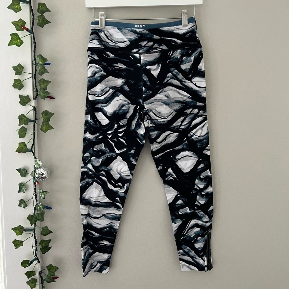 DKNY Printed Leggings